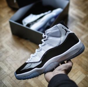 Jordan 11 Retro Concord 2018